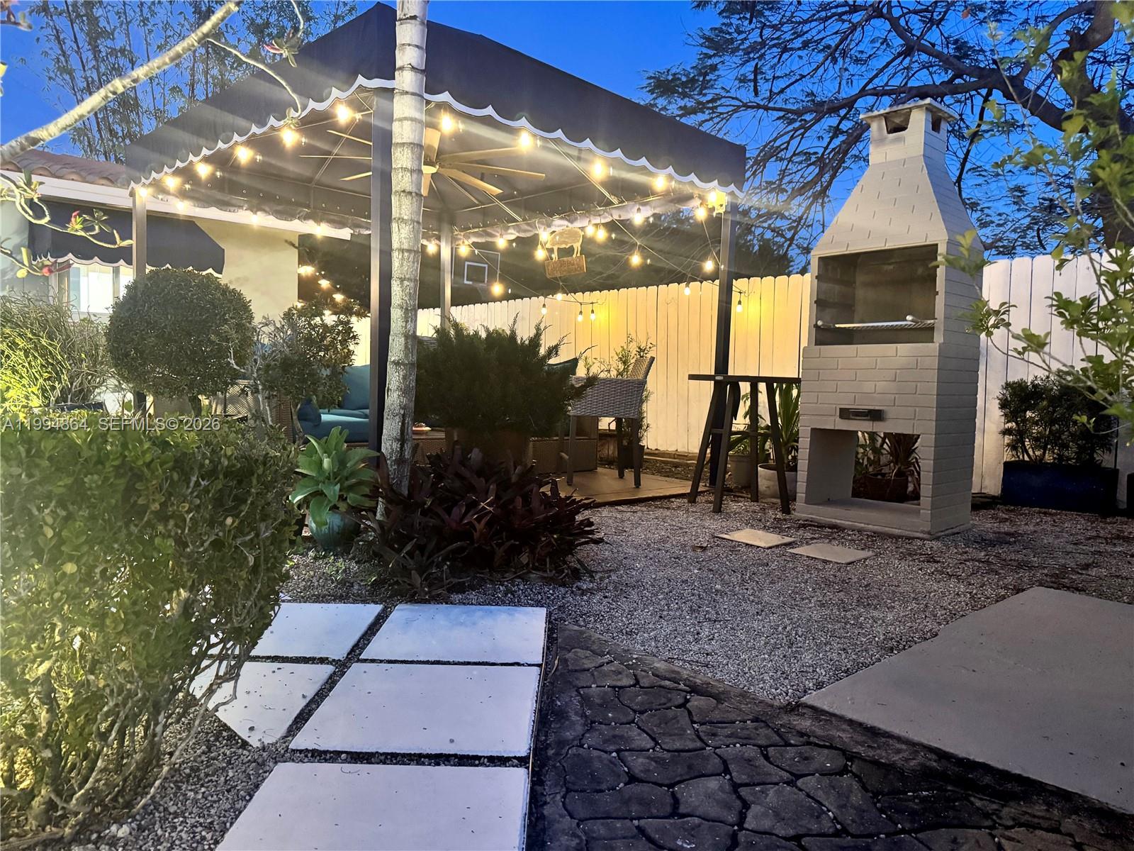 SNAPPER CREEK ESTATES SEC - Residential