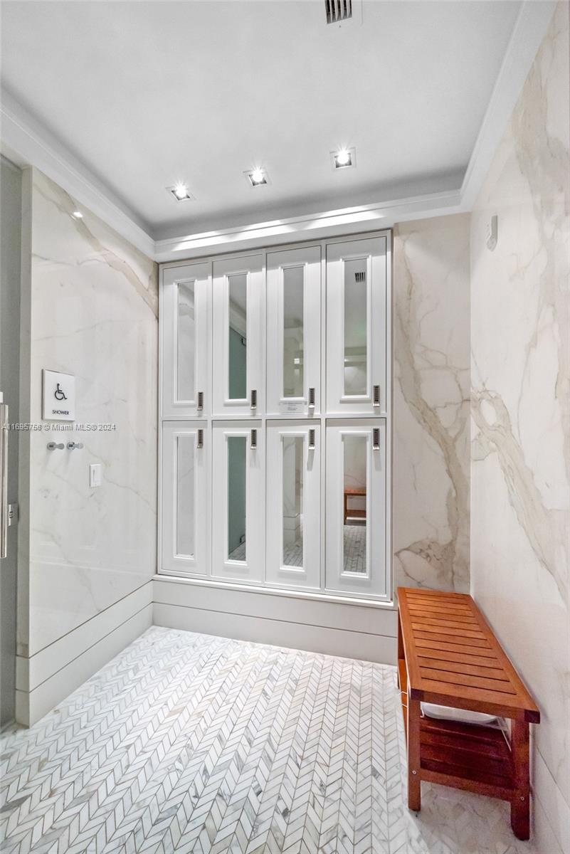 CHATEAU BEACH CONDO - Residential Lease