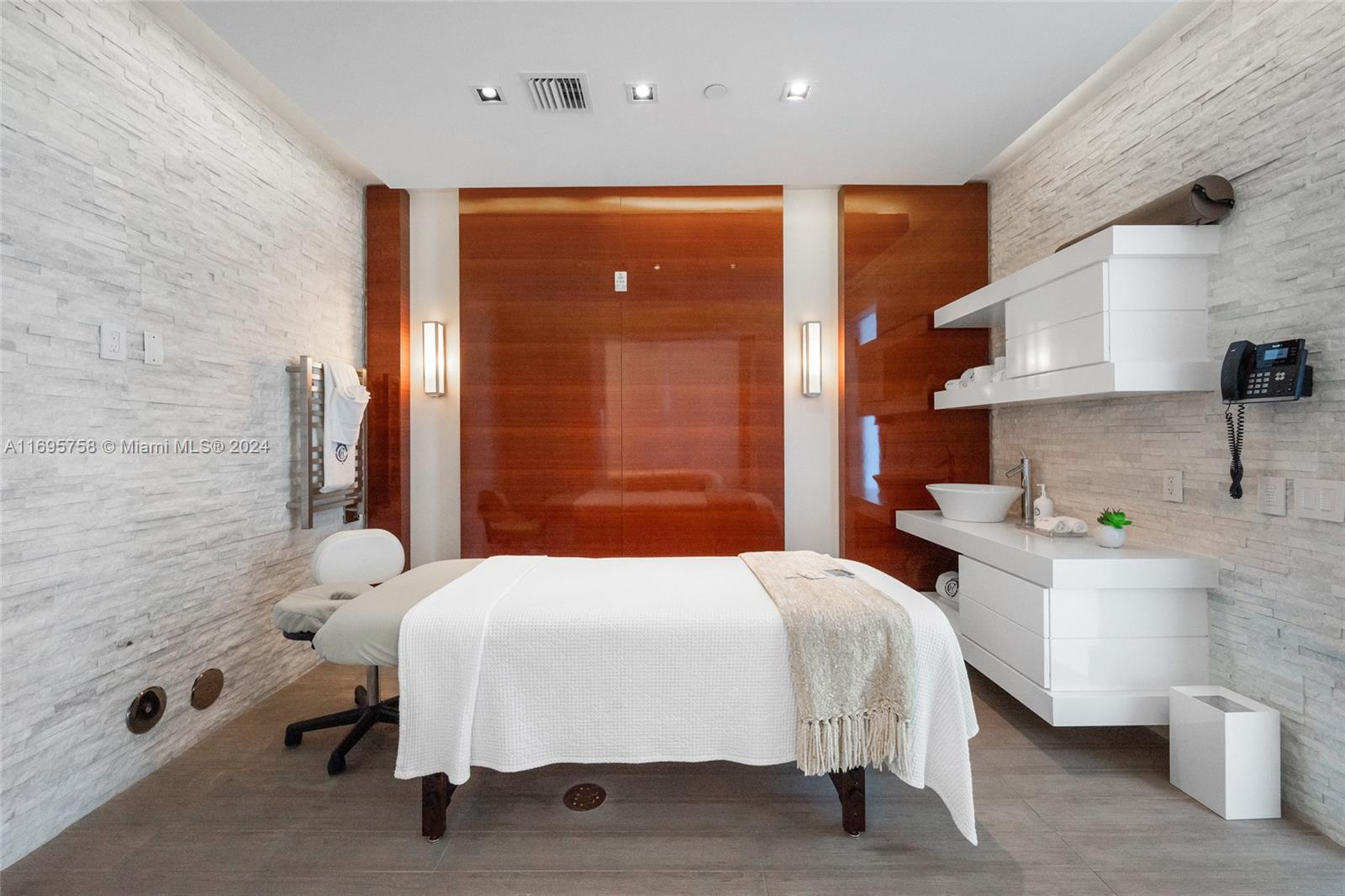 CHATEAU BEACH CONDO - Residential Lease