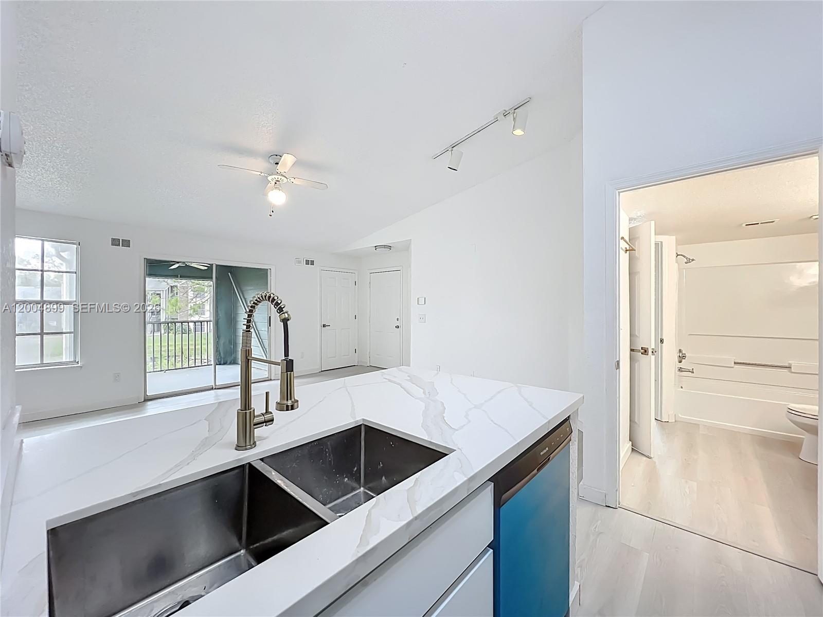 Belmont/PK CENTRAL CONDO - Residential