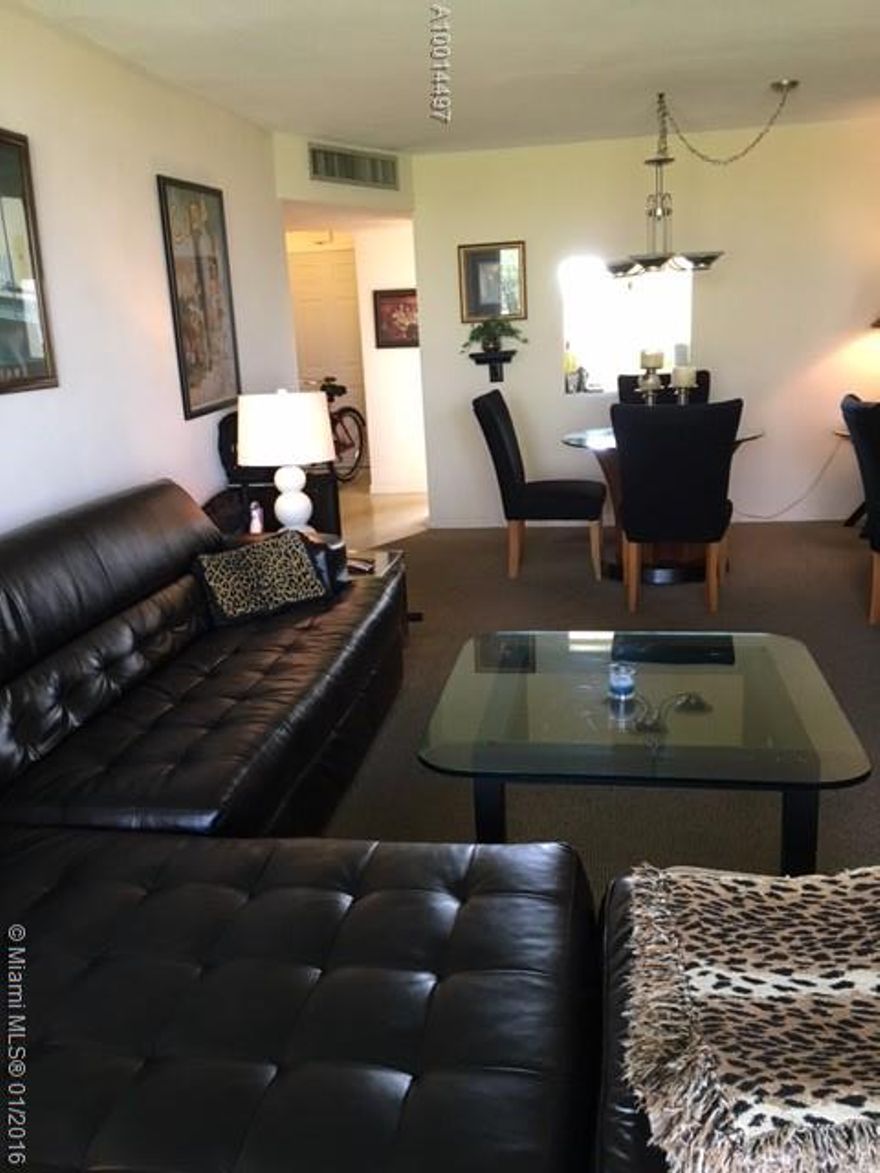 Large 1 Bedroom, 1.5 Bath Rolling Green Condo w/views of Presidential Golf Course. Unit has great views from every window & balcony. Spacious kitchen, extra large deep sink, professional disposal & pass through. Balcony is screened & sits just at the top of the trees overlooking the beautiful golf course. Building amenities include exercise room, pool, billiards, storage room.