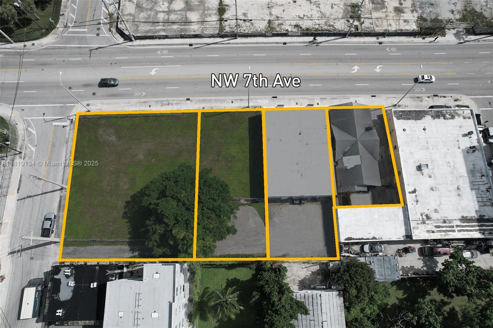 Central Commercial Real Estate is pleased to offer the opportunity to acquire a unique 0.62 acre site at the gateway to the UM/Jackson Health District. The assemblage consists of approximately 27,125 SF contiguous. This site represents an ideal opportunity for a Live Local Act development. The in-place T6-12-O zoning provides for an
12-story mixed-use building by right with 80% lot coverage. Located at the intersection of NW 7th Ave (SR 441) and 12th Street. This strategic site is just minutes from the Jackson Health District and major expressways.
Less than 1 mile from both the UHealth/ Converge Miami Life Science Building and Lindsey Hopkins Technical College.