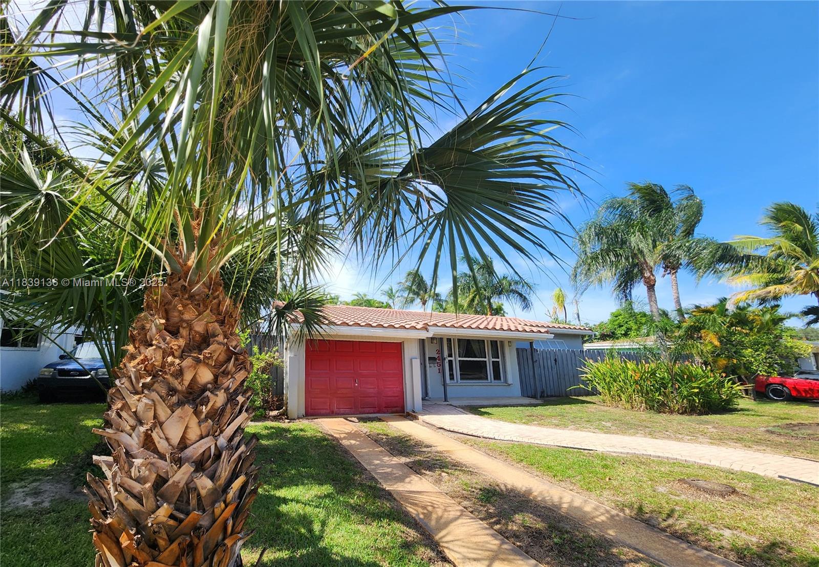 2451 SW 16th St