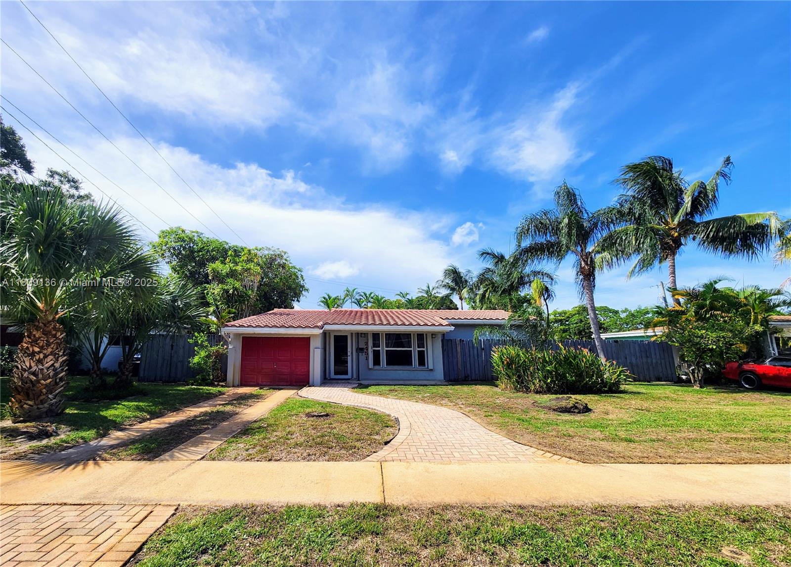 2451 SW 16th St