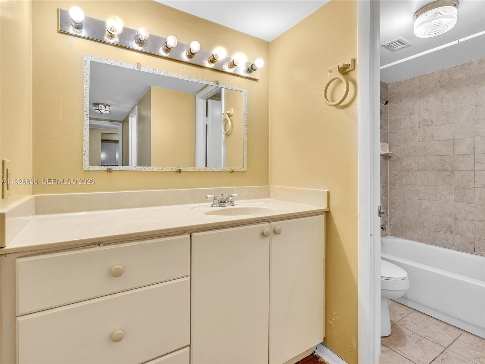 BUCKLEY TOWERS CONDO - EA - Residential