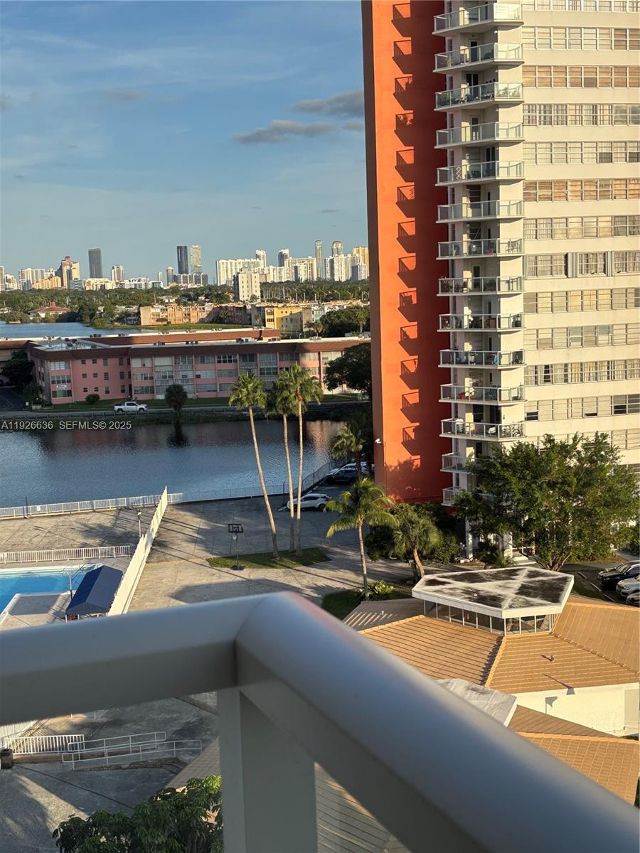 BUCKLEY TOWERS CONDO - EA - Residential