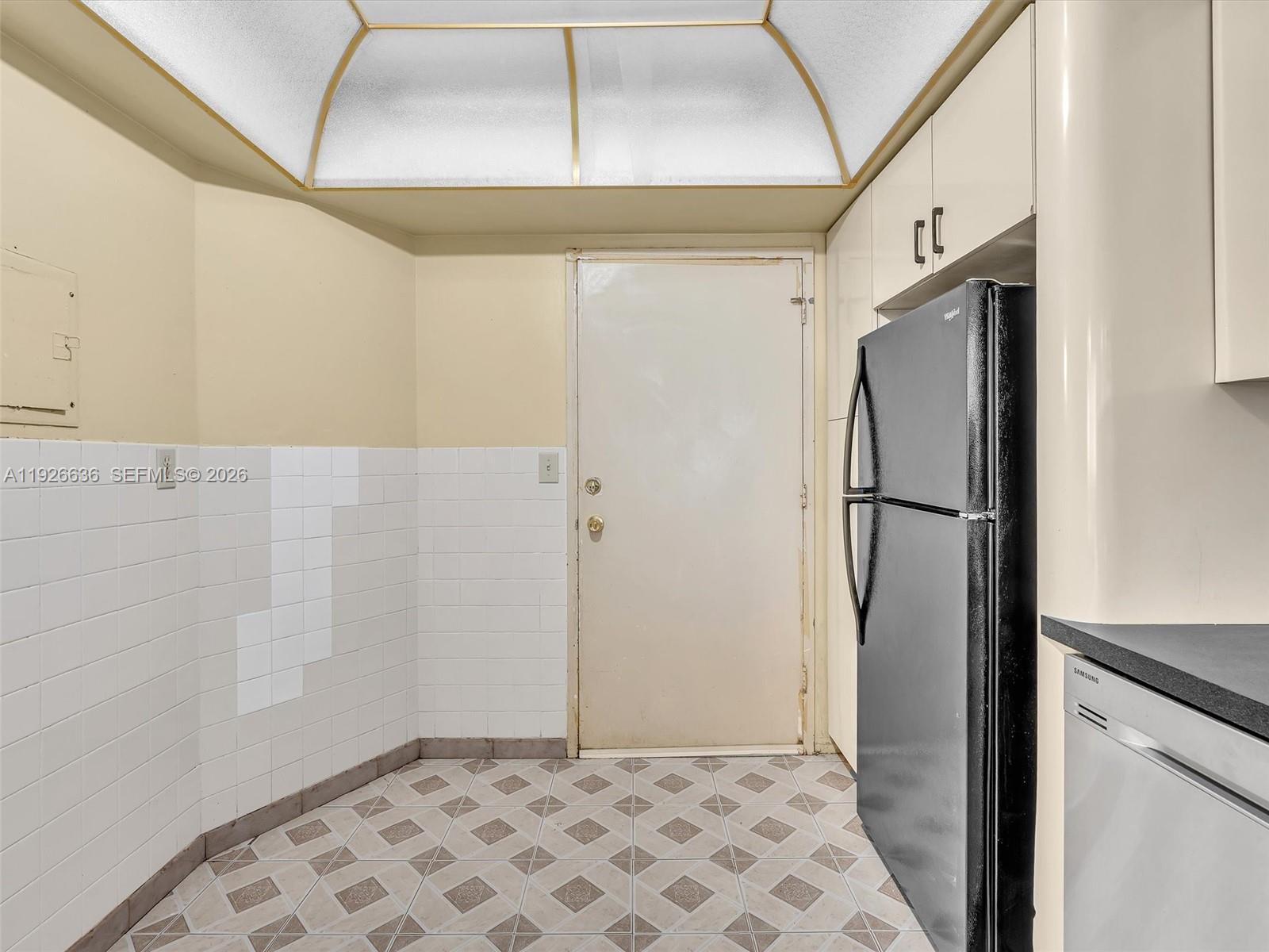 BUCKLEY TOWERS CONDO - EA - Residential