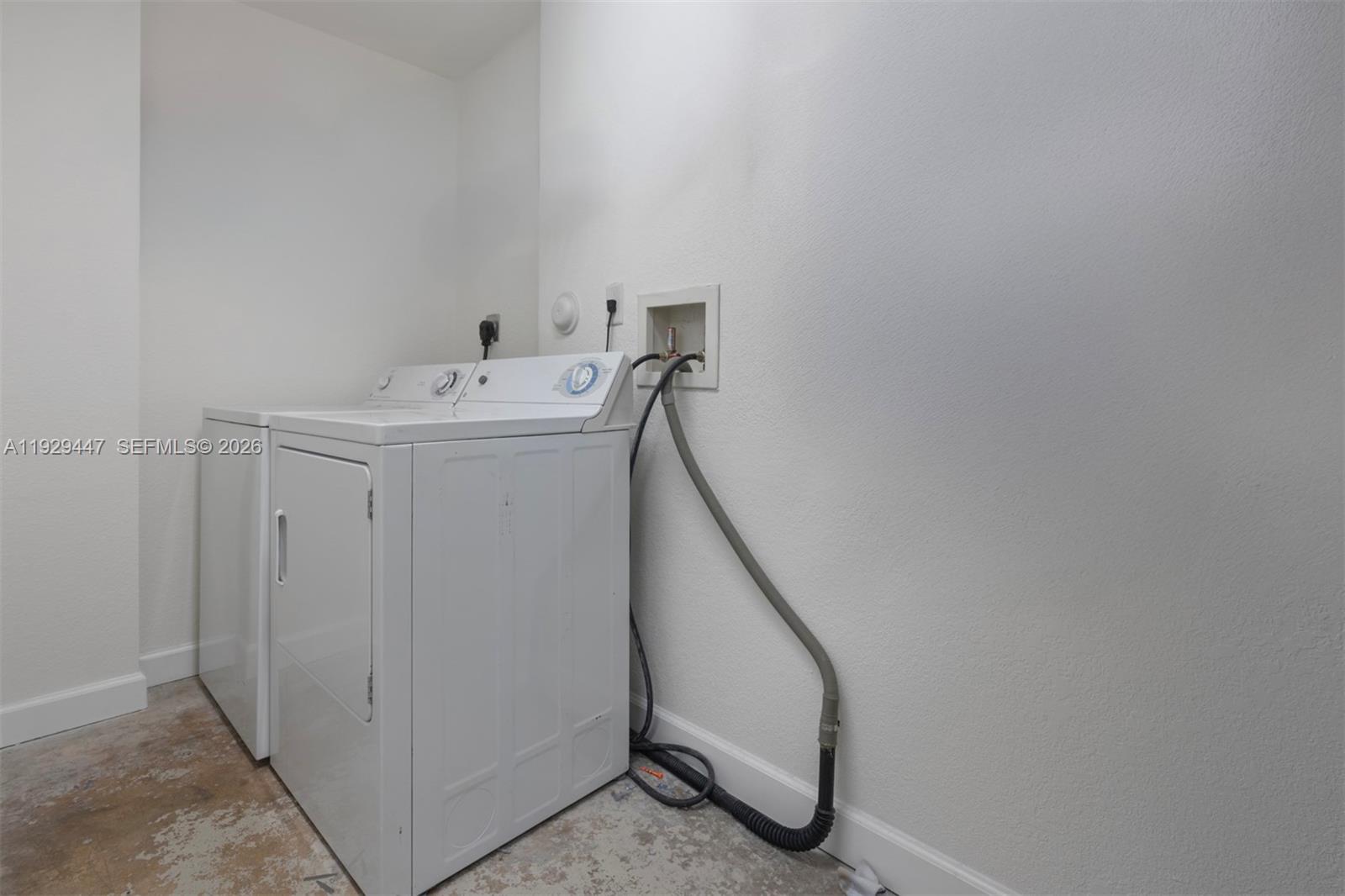 BETA PLAT - Residential Lease