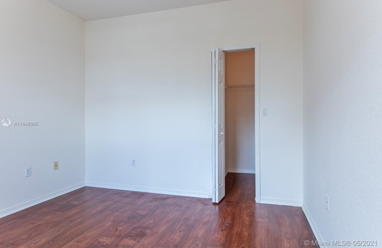 KENDALL BREEZE - Residential Lease