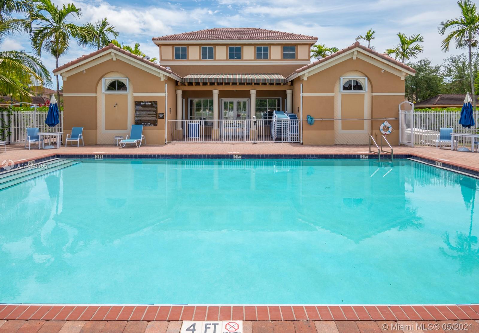 KENDALL BREEZE - Residential Lease