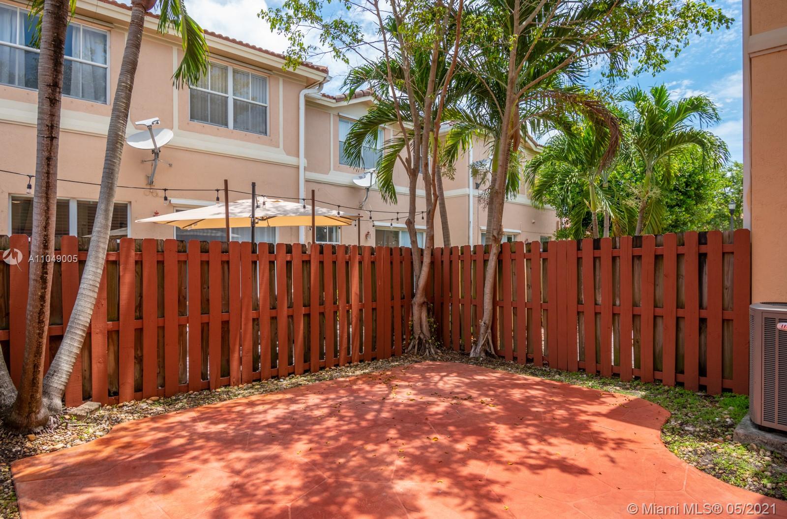 KENDALL BREEZE - Residential Lease