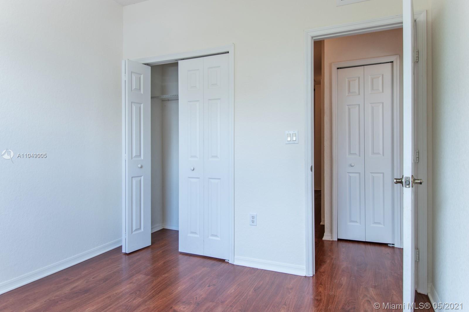 KENDALL BREEZE - Residential Lease