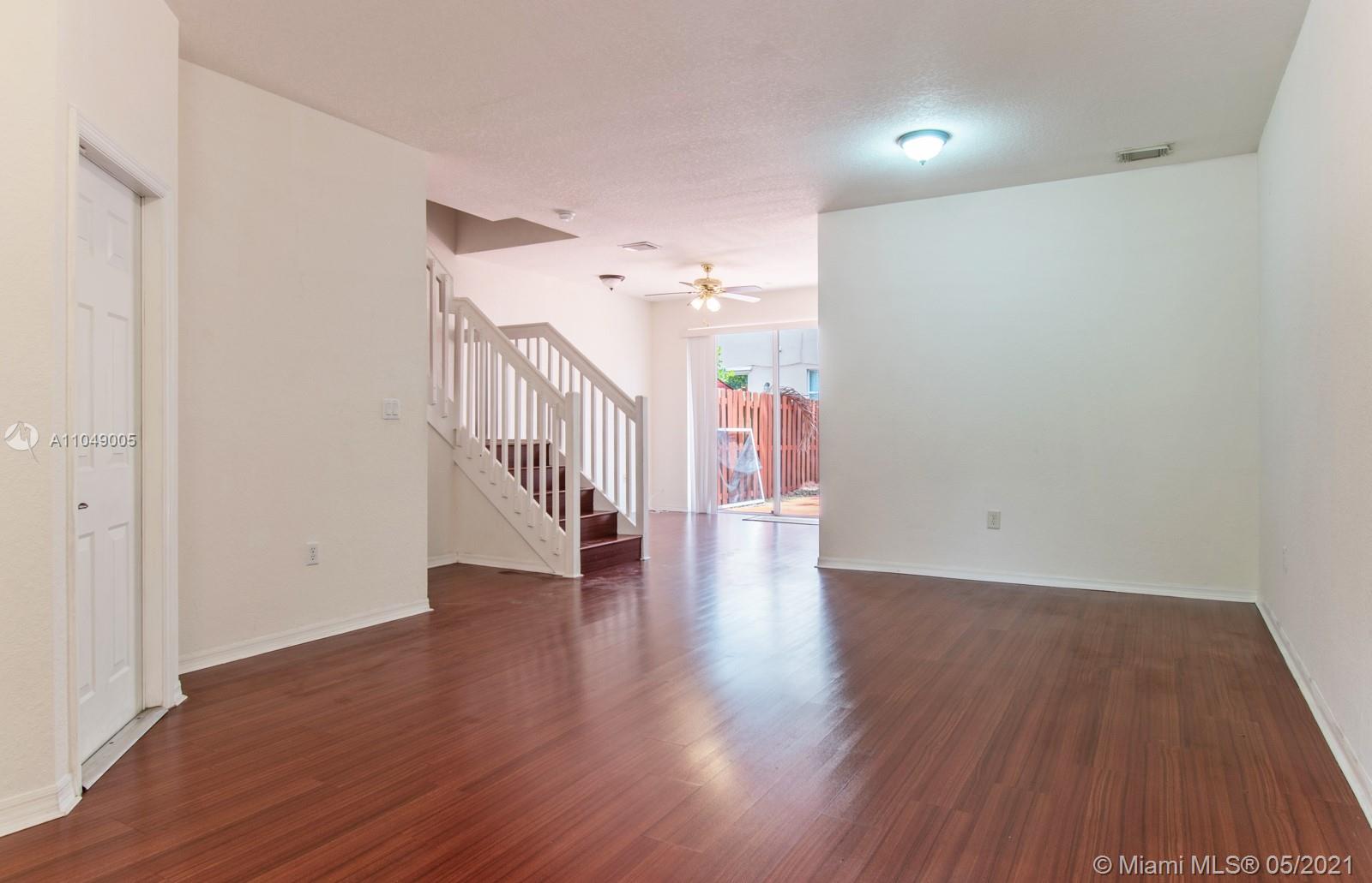 KENDALL BREEZE - Residential Lease