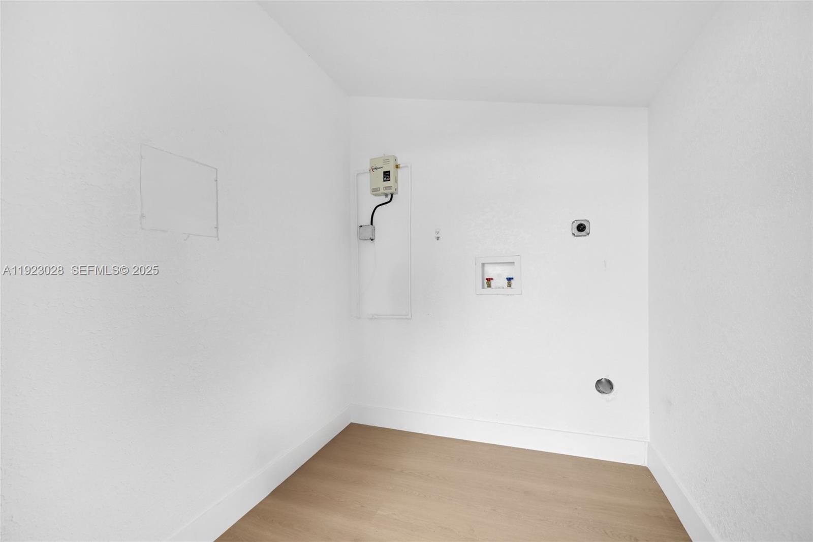 BUNCHE PARK 1 ADDN - Residential