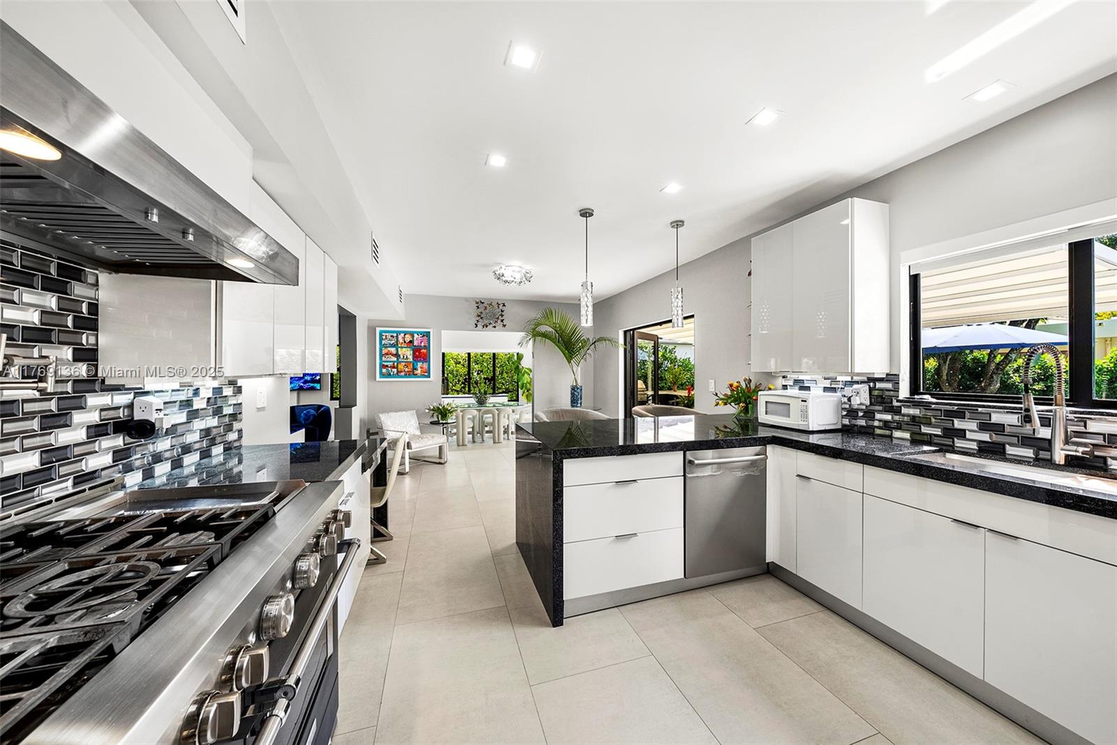BEACH VIEW ADDN - Residential