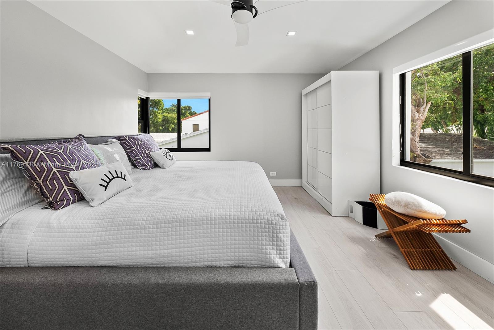 BEACH VIEW ADDN - Residential