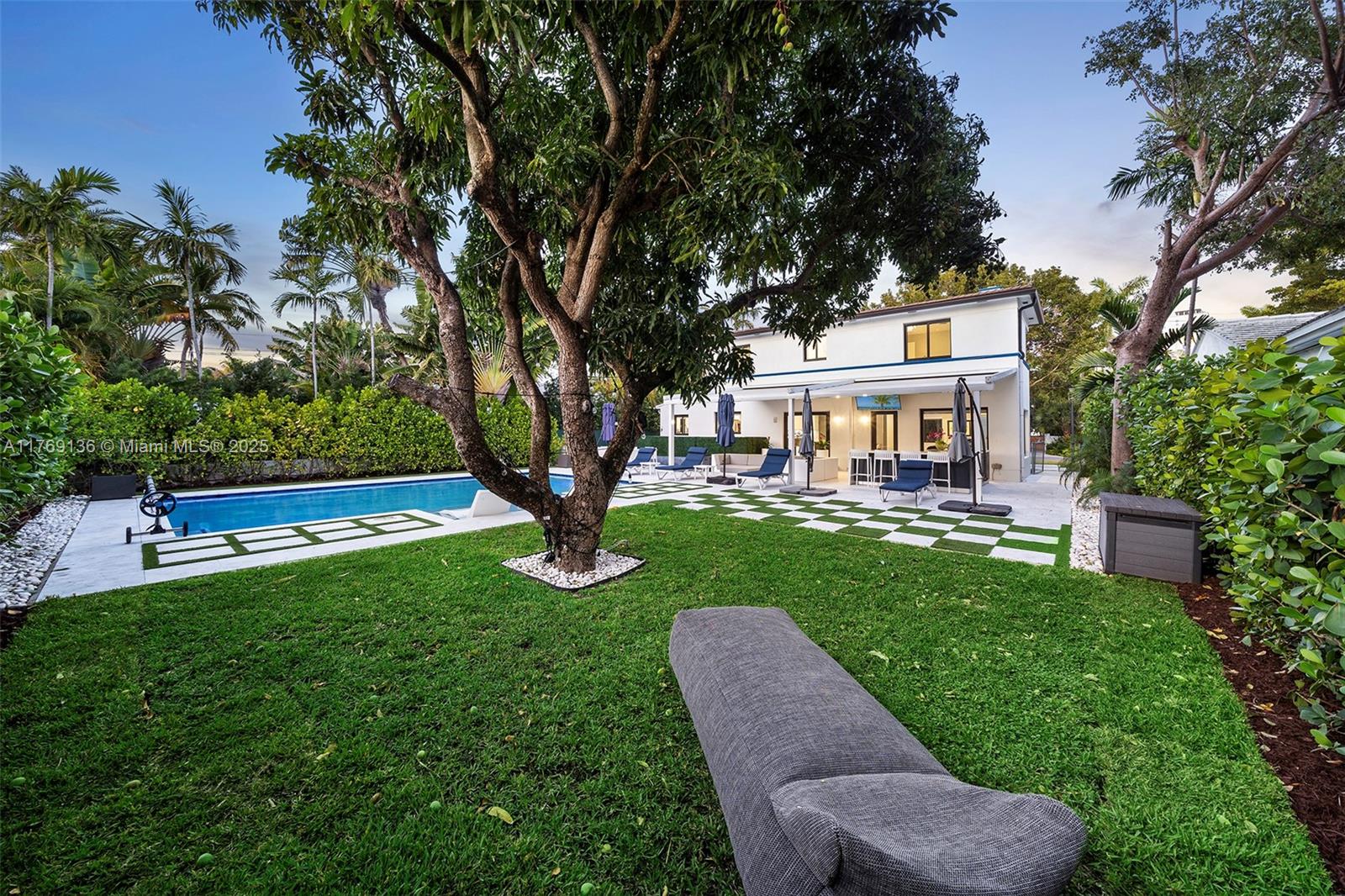 BEACH VIEW ADDN - Residential