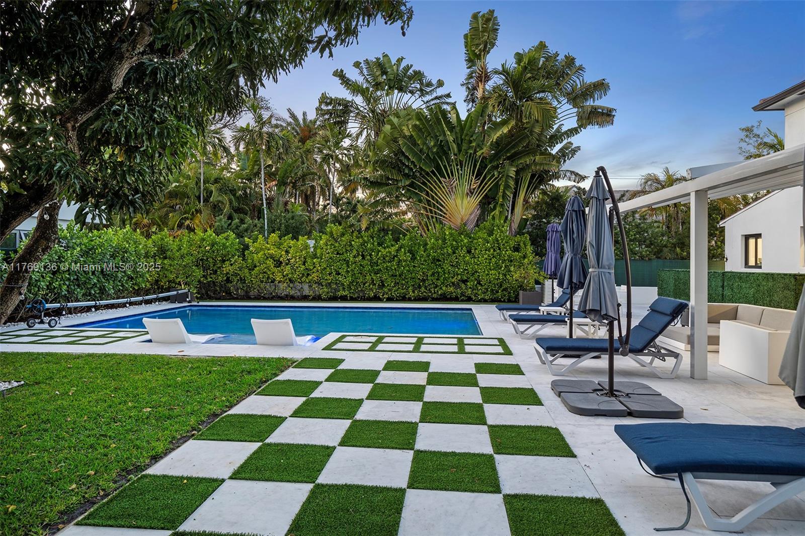 BEACH VIEW ADDN - Residential