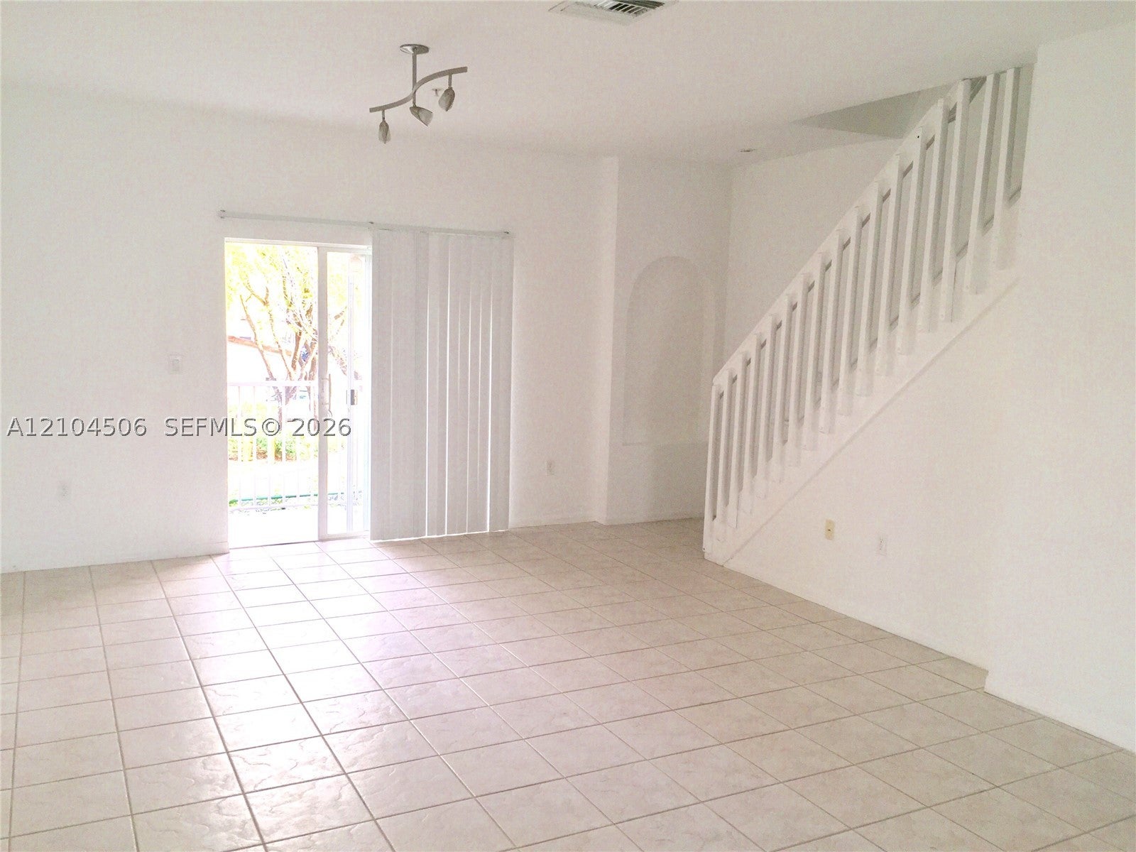 5670 NW 116th Ave 205