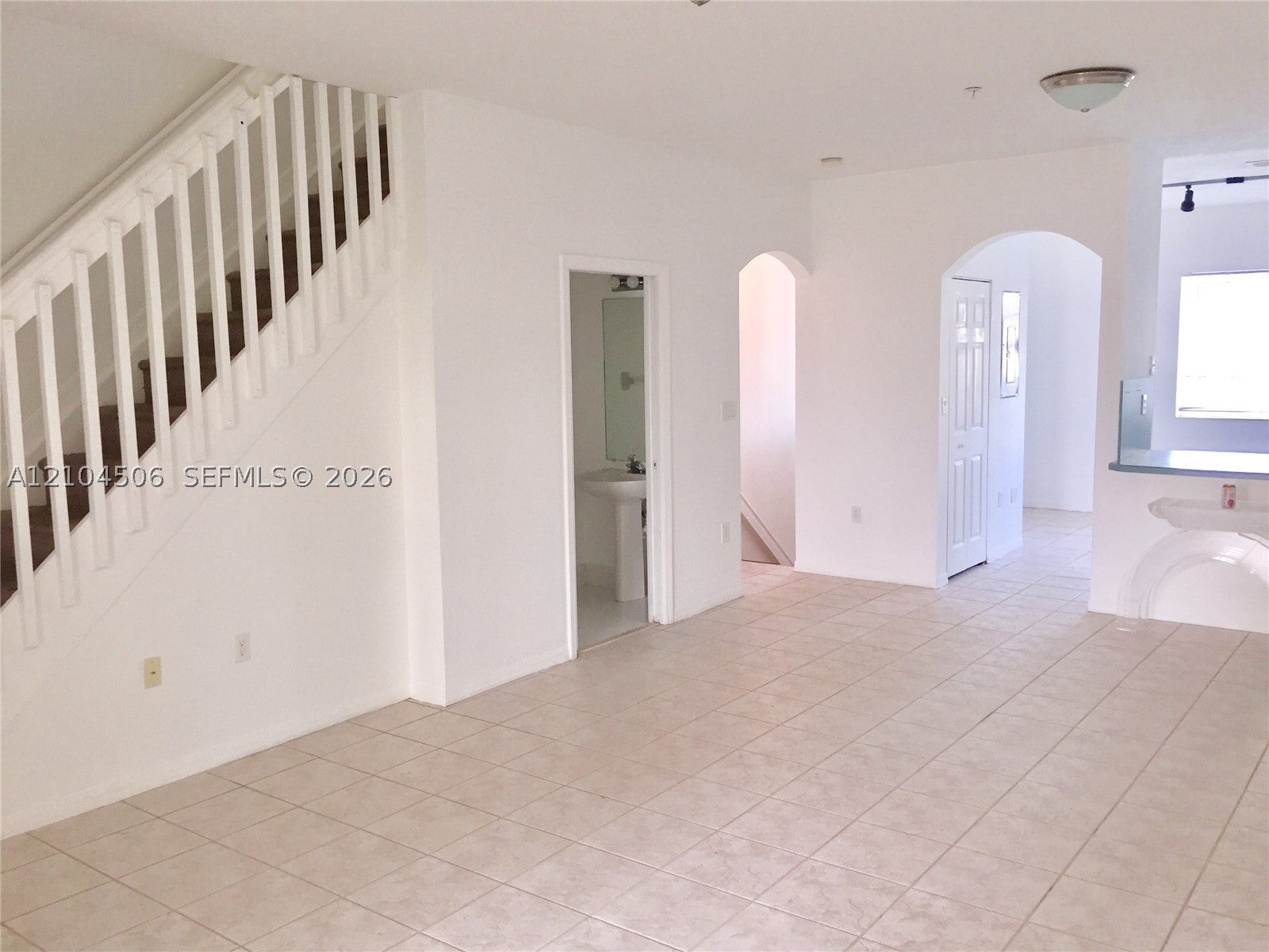5670 NW 116th Ave 205