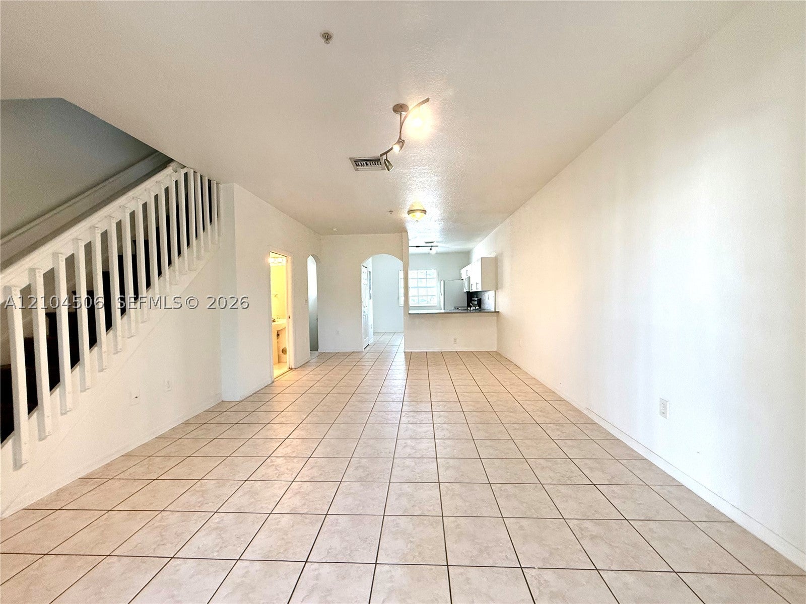 5670 NW 116th Ave 205