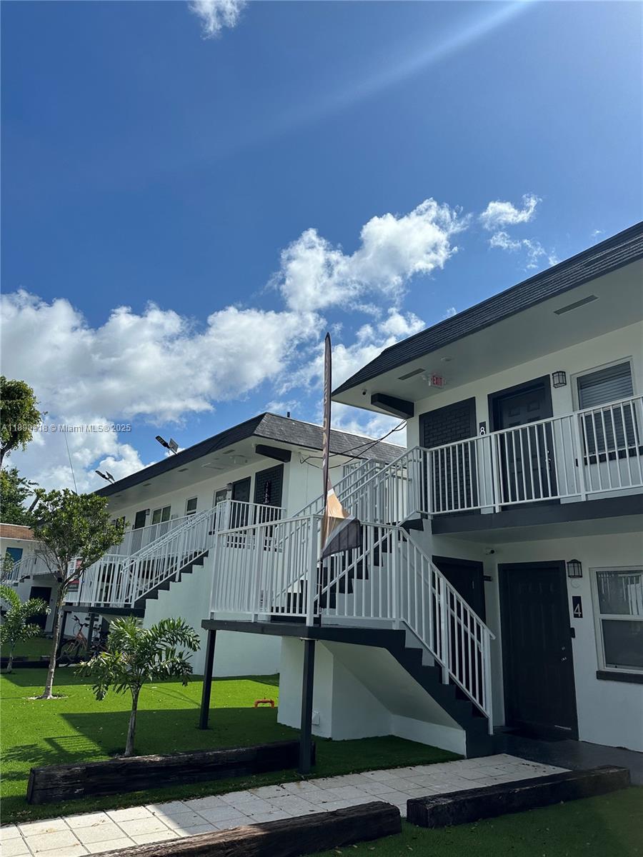 OAKLAND MANORS AMENDED PL - Residential Lease