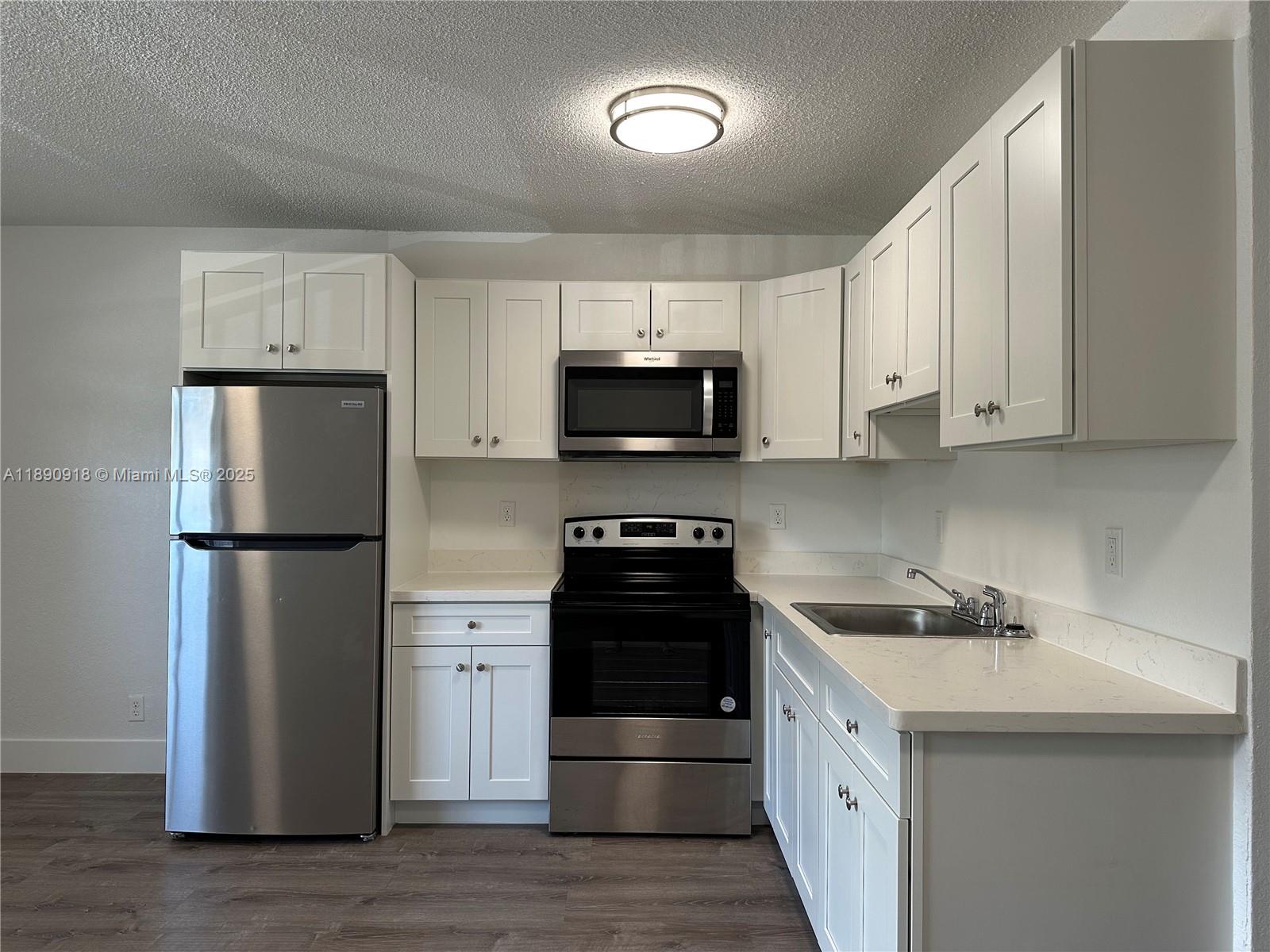 OAKLAND MANORS AMENDED PL - Residential Lease