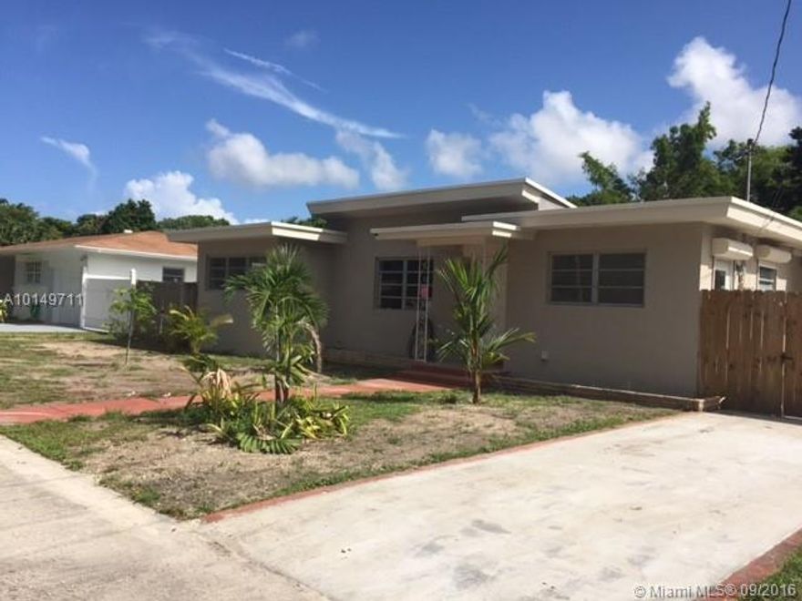 SPACIOUS 3 BED/2 BATH PLUS FLORIDA ROOM SINGLE FAMILY HOME , NEW KITCHEN CABINETS AND STAINLESS/STEEL APPLIANCES, NEW TILE FLOORS, VERY LARGE PATIO , IN QUIET NEIGHBORHOOD, AT NORTH MIAMI OFF GRIFFIN BOULEVARD , WALKING DISTANCE TO SCHOOLS, CLOSE TO SHOPPING, PARKS, AND MAIN HIGHWAYS.