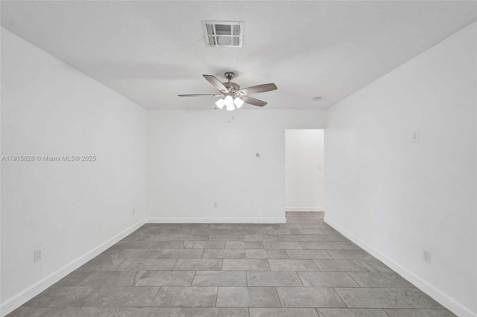 DRIFTWOOD PLAZA NO 3 - Residential Lease