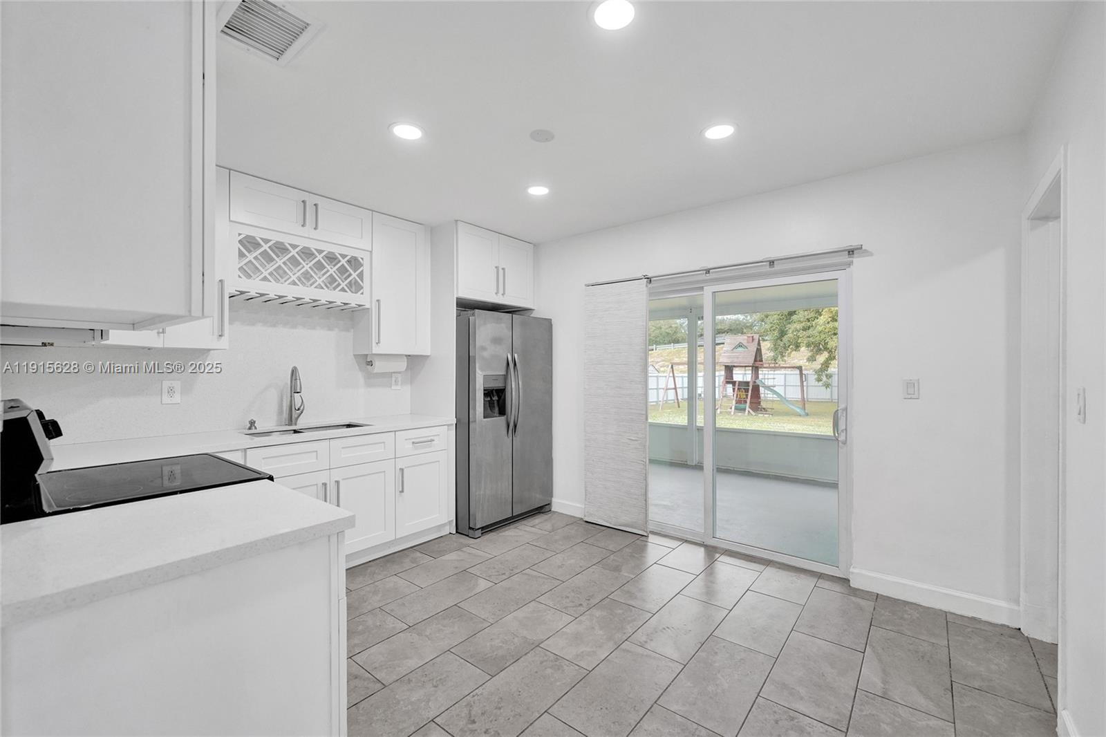 DRIFTWOOD PLAZA NO 3 - Residential Lease