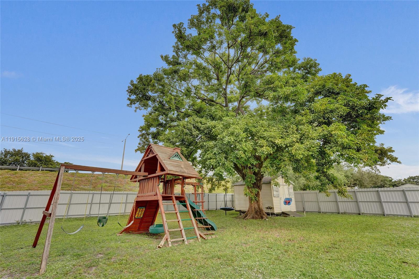 DRIFTWOOD PLAZA NO 3 - Residential Lease