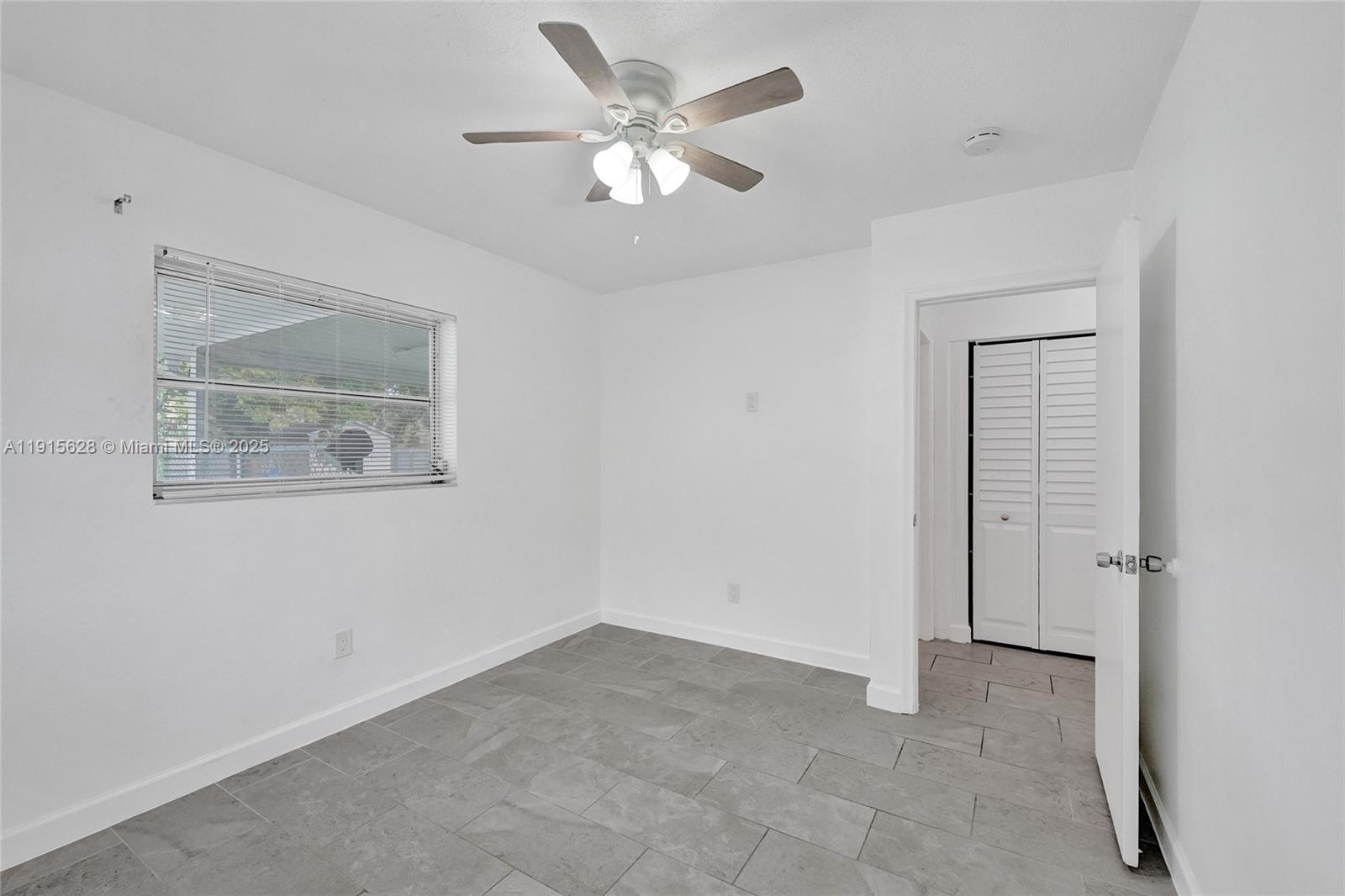 DRIFTWOOD PLAZA NO 3 - Residential Lease