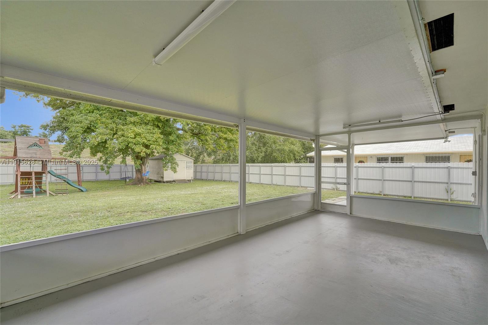 DRIFTWOOD PLAZA NO 3 - Residential Lease