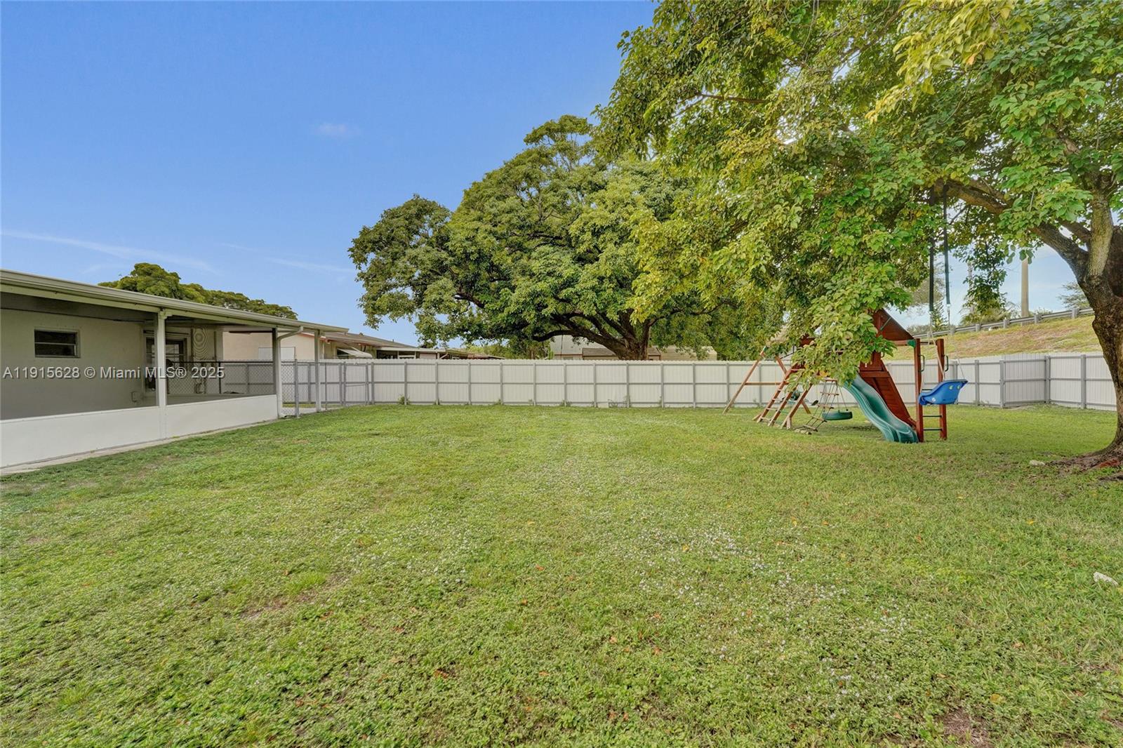 DRIFTWOOD PLAZA NO 3 - Residential Lease