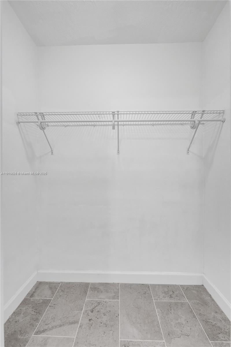 DRIFTWOOD PLAZA NO 3 - Residential Lease