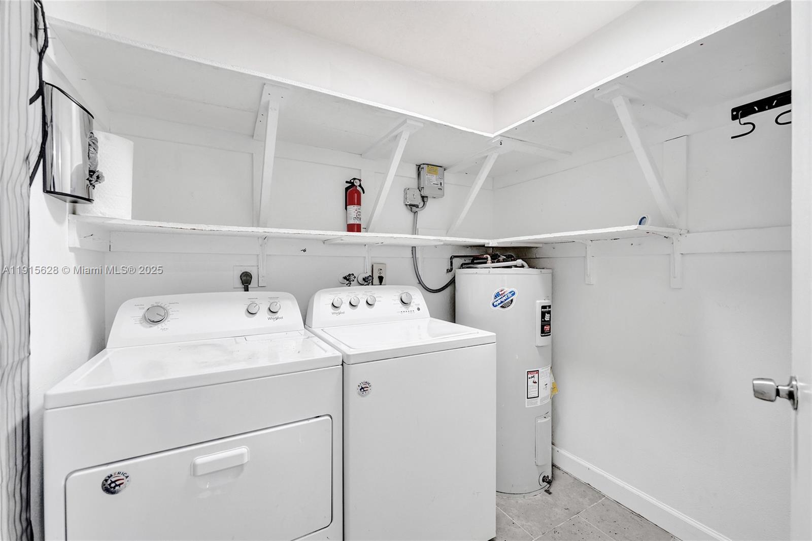 DRIFTWOOD PLAZA NO 3 - Residential Lease