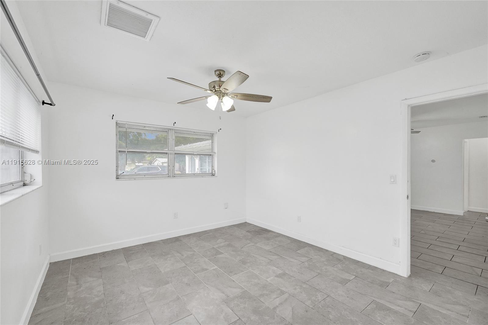 DRIFTWOOD PLAZA NO 3 - Residential Lease