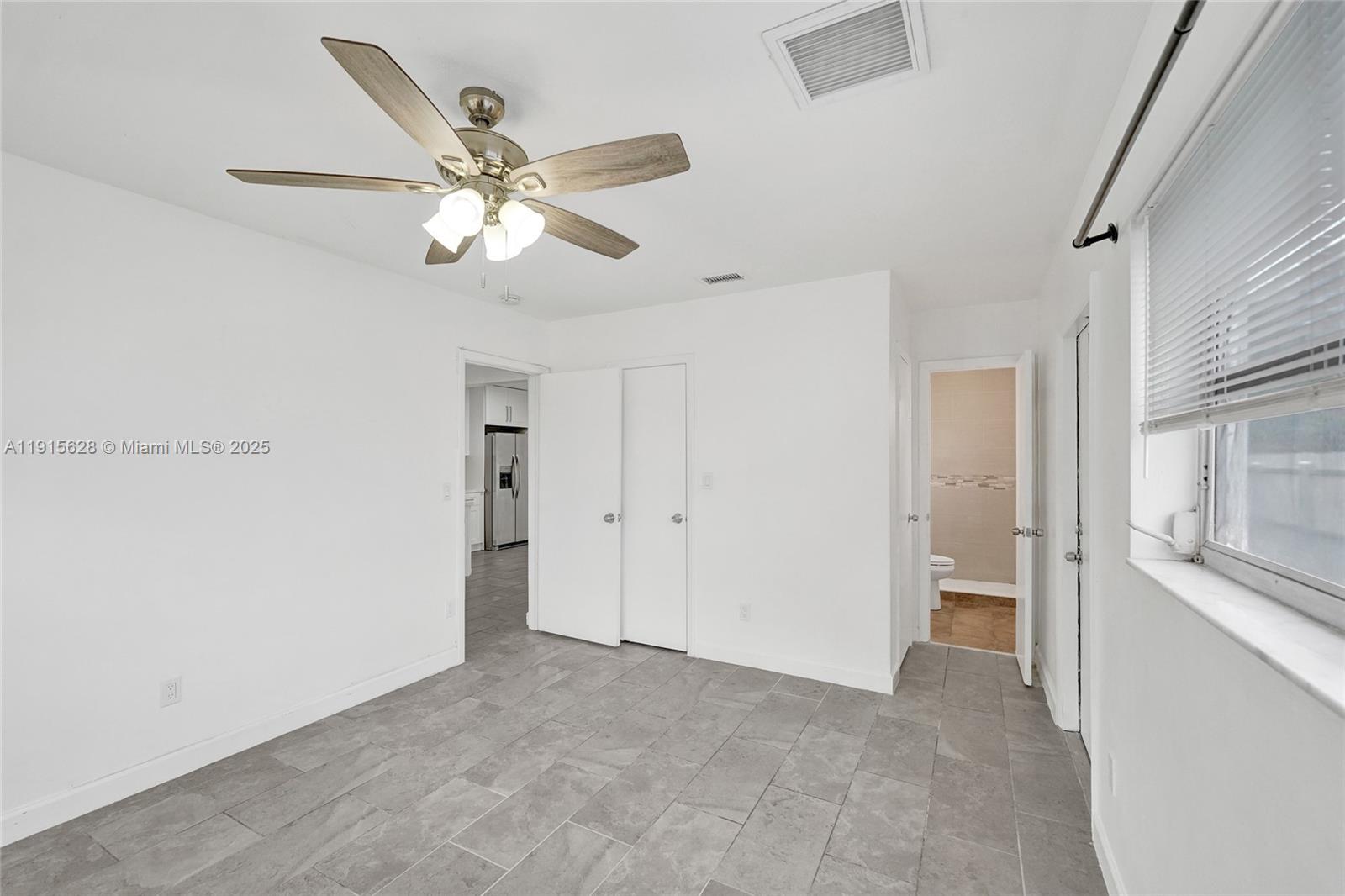 DRIFTWOOD PLAZA NO 3 - Residential Lease