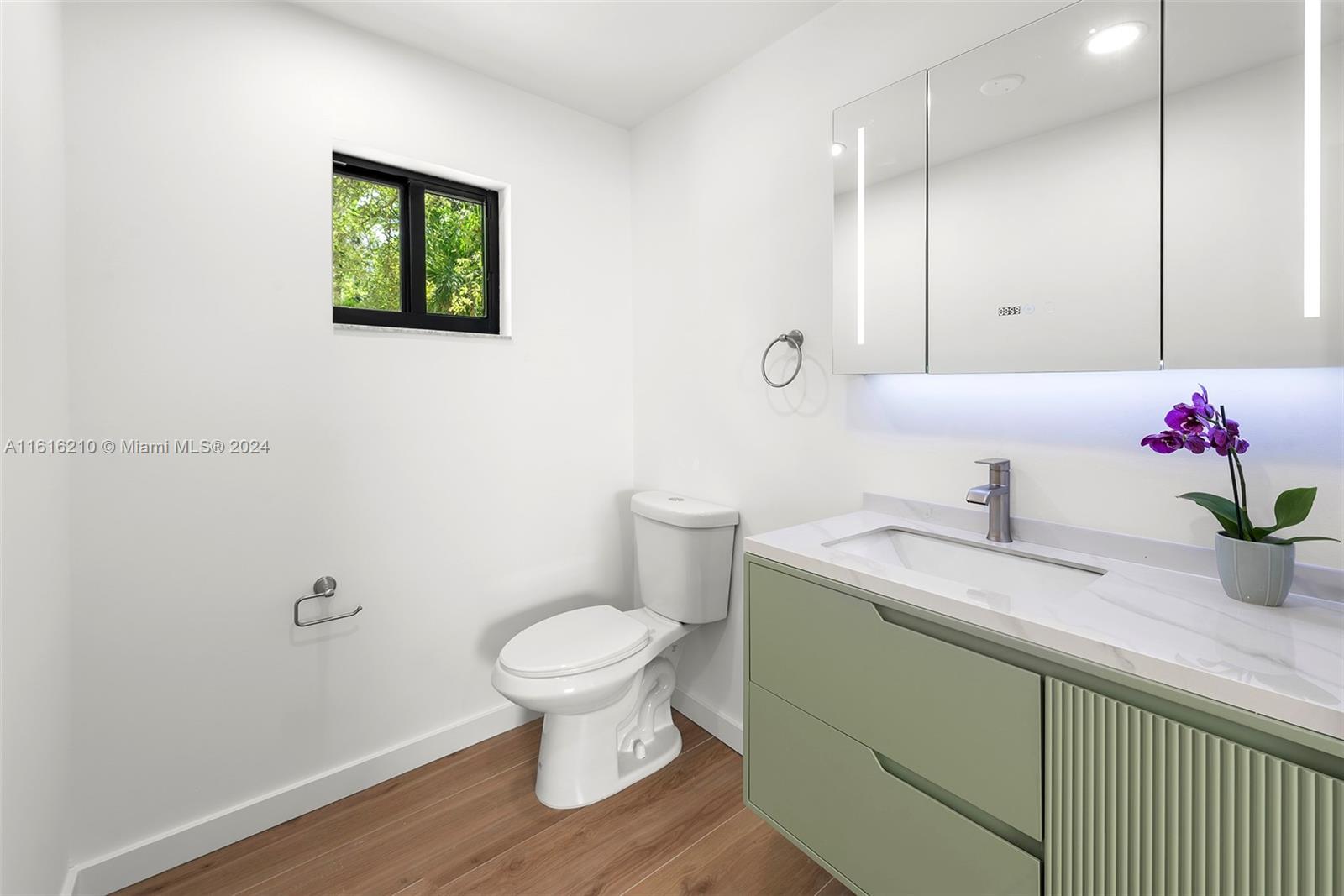 RHODES AMD NEW BISC - Residential