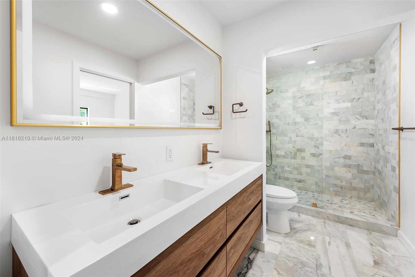 RHODES AMD NEW BISC - Residential