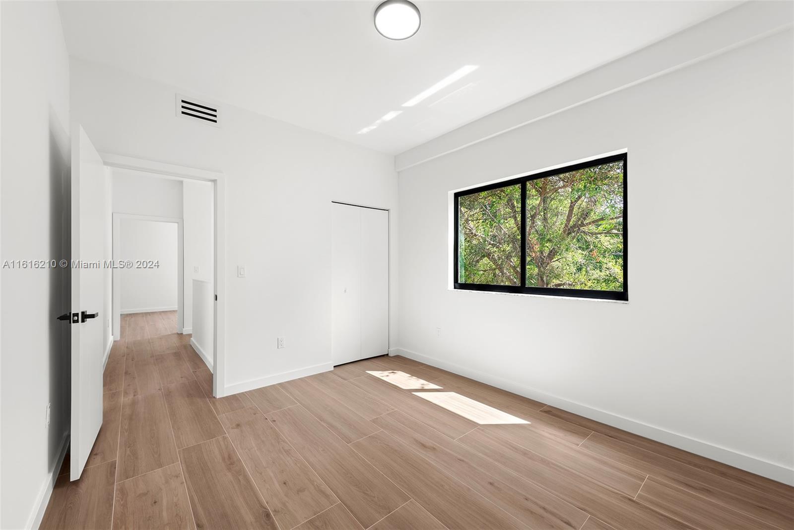 RHODES AMD NEW BISC - Residential