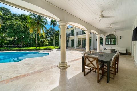 A home in Pinecrest