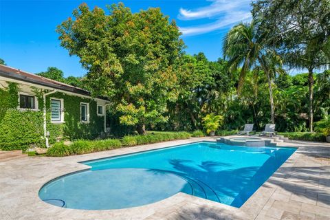 A home in Pinecrest