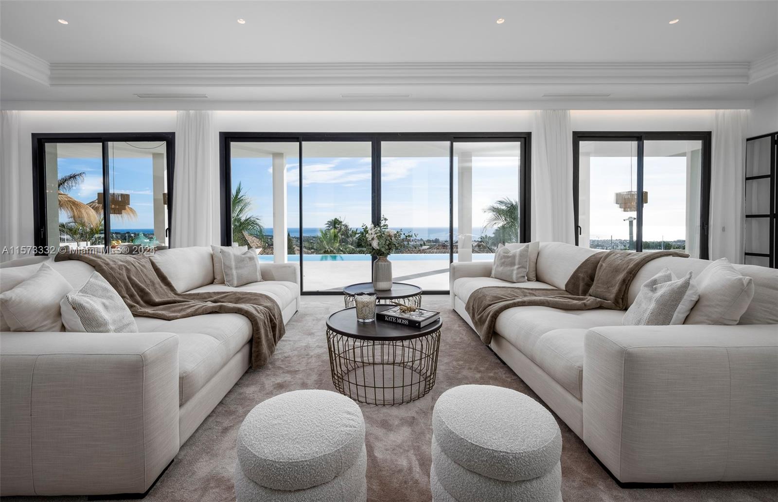 Los Flamingos urbanisation - Residential