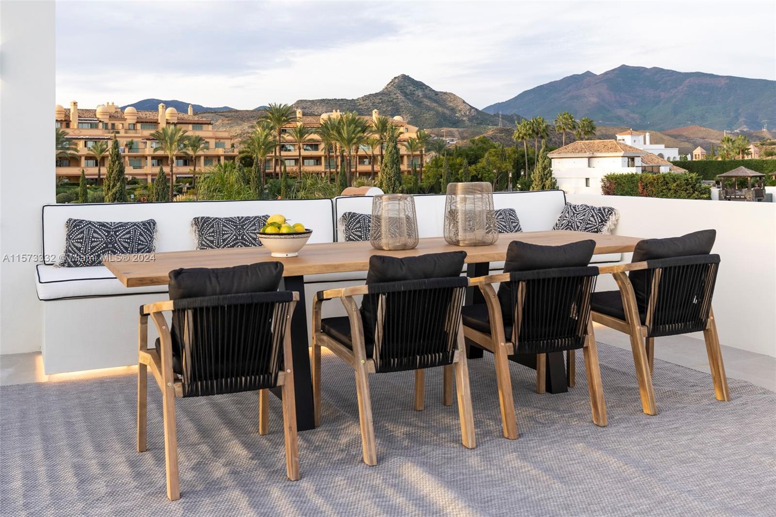 Los Flamingos urbanisation - Residential