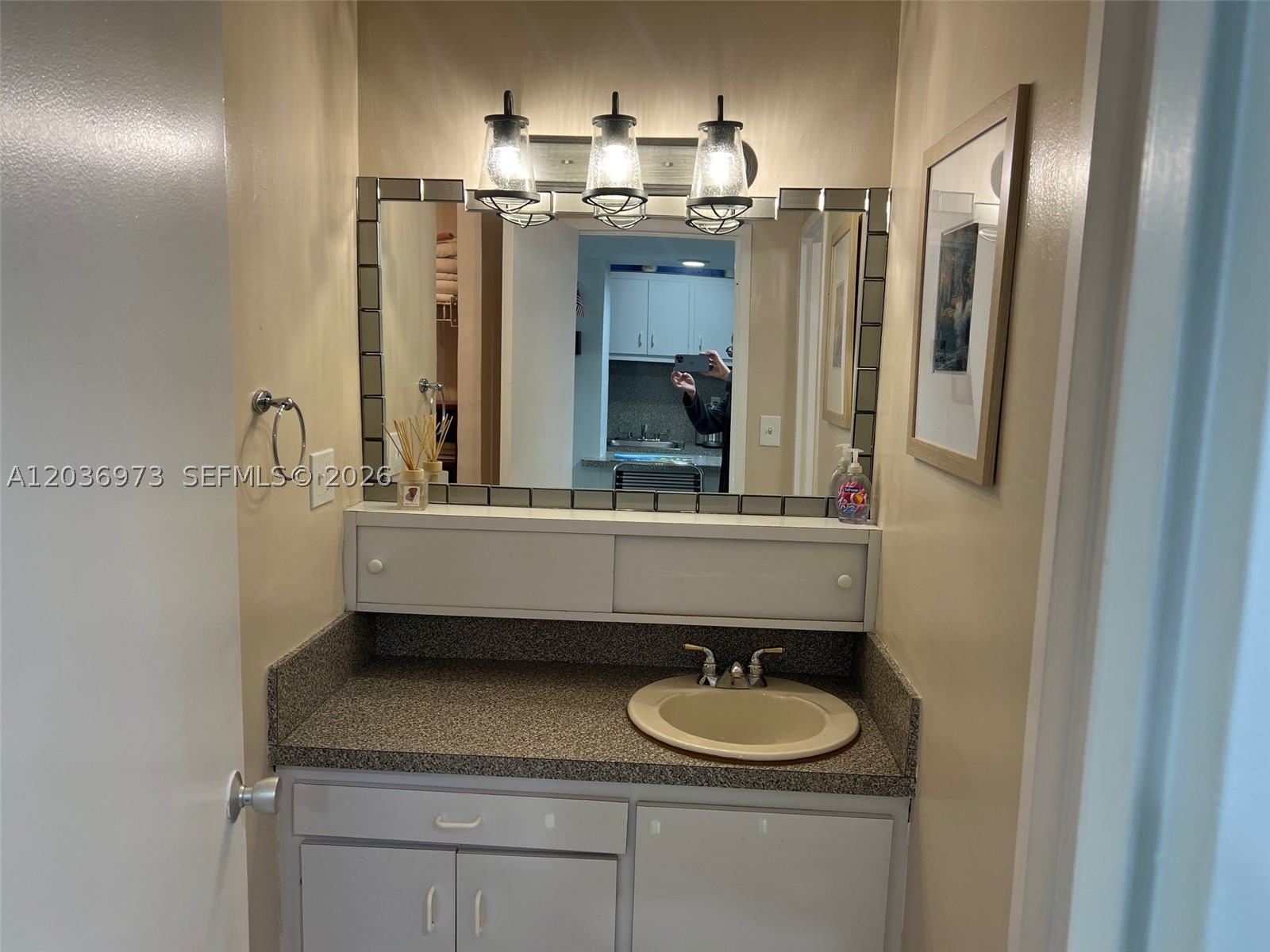 100 Lincoln Rd 1001