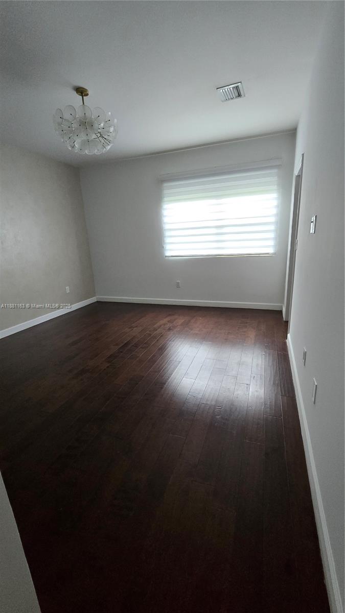 VINTAGE ESTATES - Residential Lease