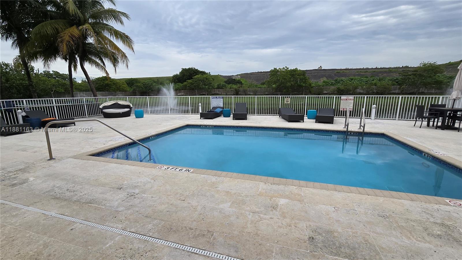 VINTAGE ESTATES - Residential Lease