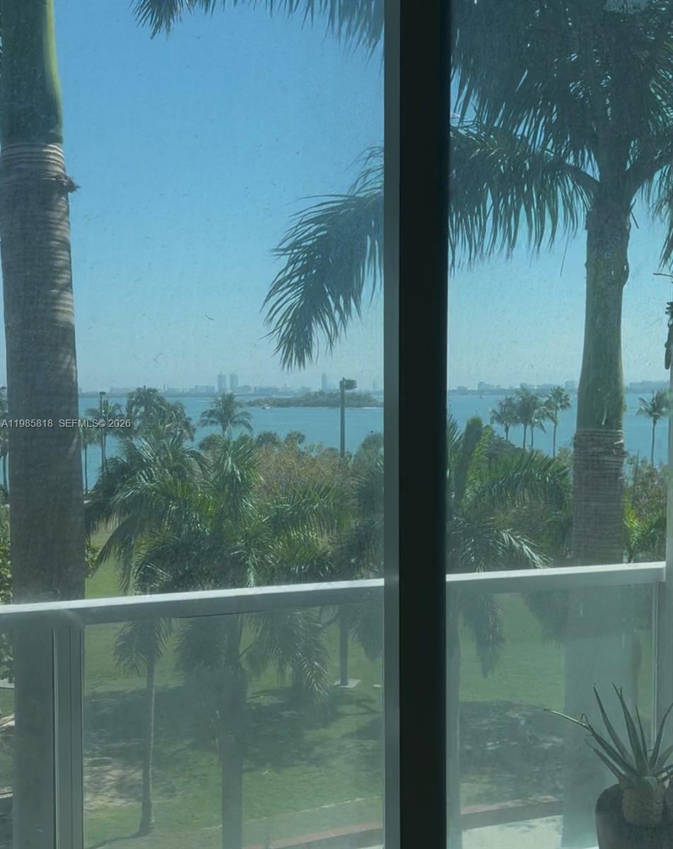 QUANTUM ON THE BAY CONDO - Residential Lease