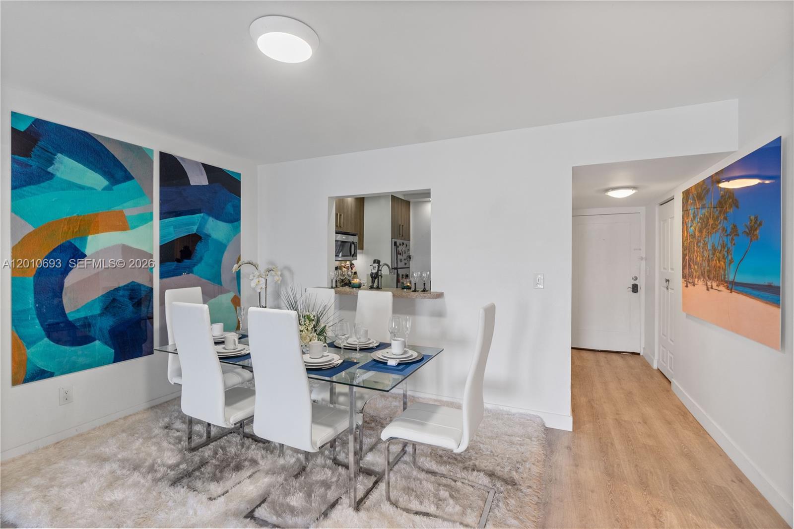 SOMERSET AT LAUDERDALE LA - Residential